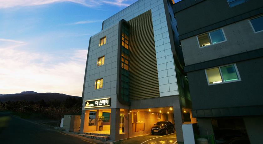 
Hotel Pharos
