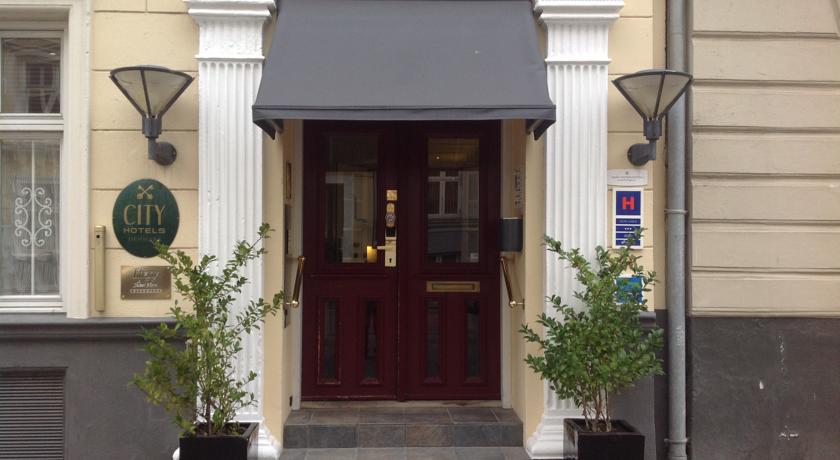 Фото 
Sandy Bliss Condominiums
