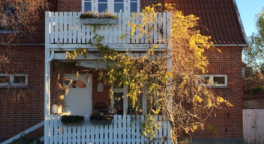 Фото 
Coral Sands Beach Resort
