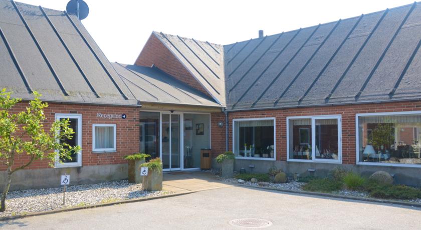 Фото 
The Crane Resort
