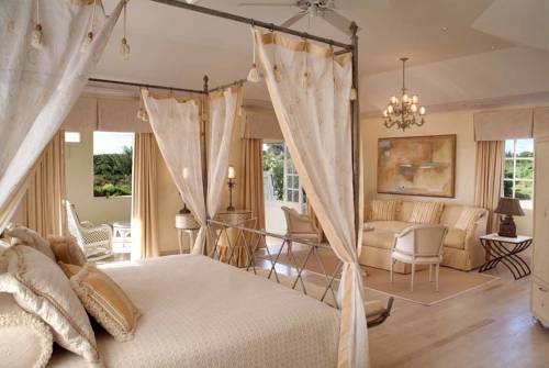 
Arenas del Mar Beachfront & Rainforest Resort
