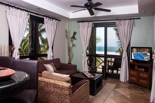 
Las Cotingas Lodge
