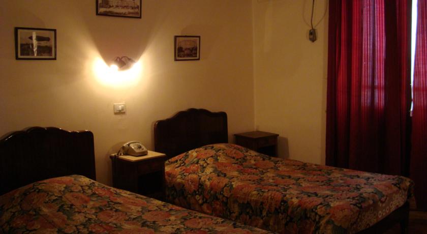 Фото 
Pyramids Plateau Inn
