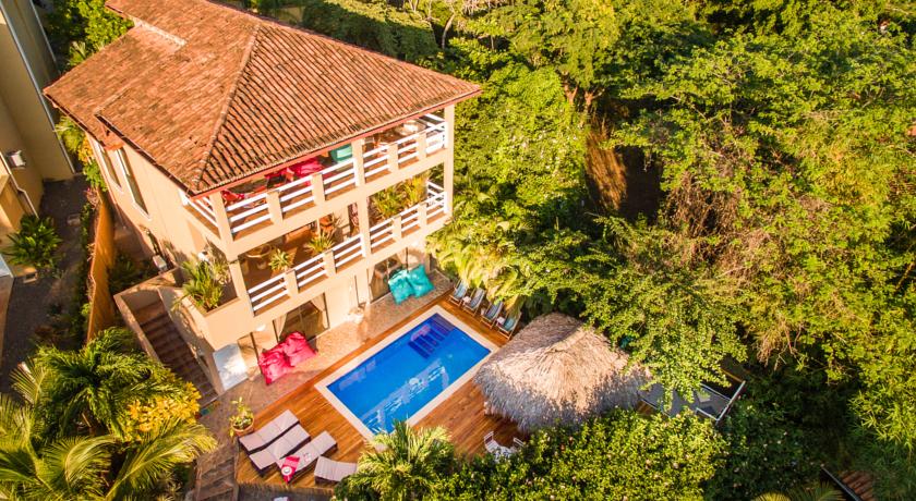 Фото 
Queens land hotel
