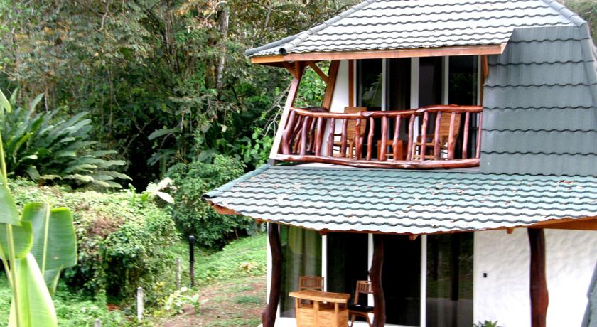 Фото 
Chateau D&#39;eau Hotel
