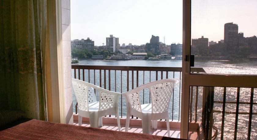 Фото 
New Palace Hostel
