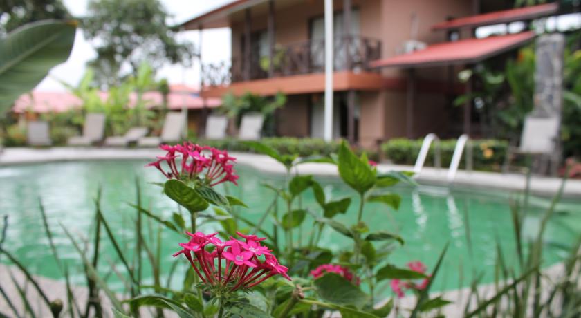 Фото 
FlatsInYerevan - Pushkin Street Apartments
