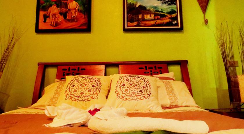 Фото 
City Centre Hotel By Picnic
