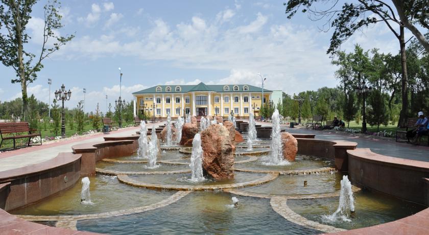 Фото 
Takht House
