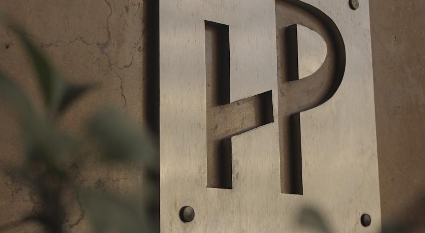 Фото 
Hotel Nirvana
