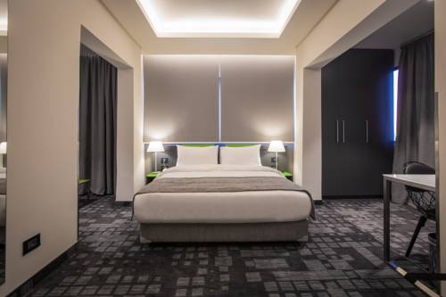 Фото 
Family & Friends Guest house
