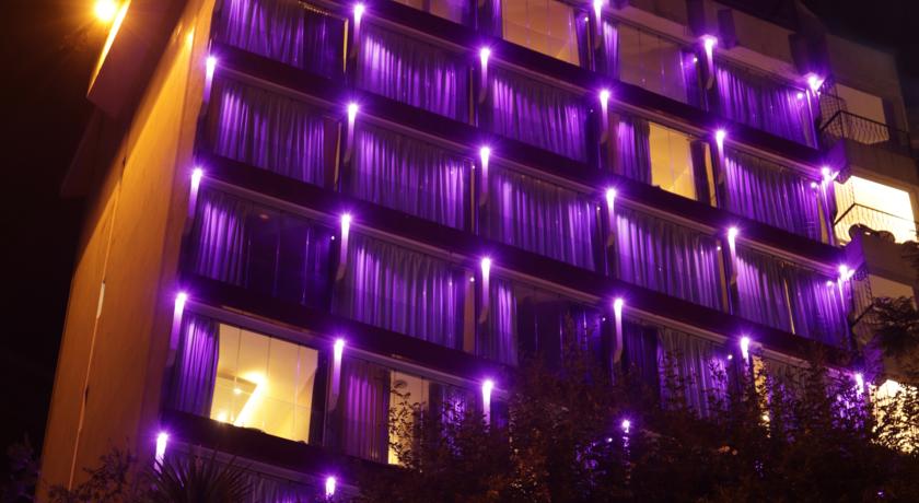 Фото 
Arch House
