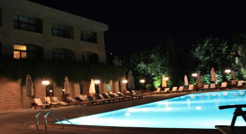 Фото 
Lions Pride Hostel
