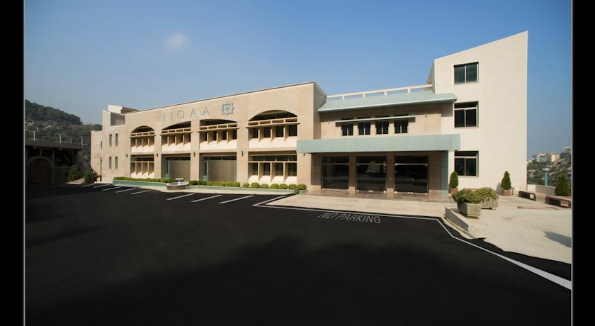 Фото 
Windy Seas Guest House and Apartments
