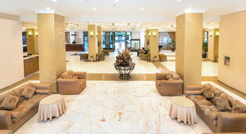 Фото 
Seawind Water-view Two-Bedroom Apartment
