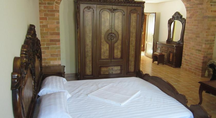 Фото 
The Heart of Kingston
