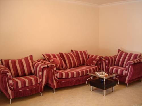 Фото 
Village Hotel
