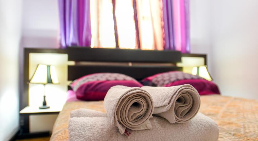 Фото 
Porty Hostel
