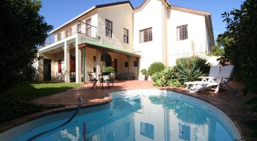 Фото 
La Concha Renaissance San Juan Resort
