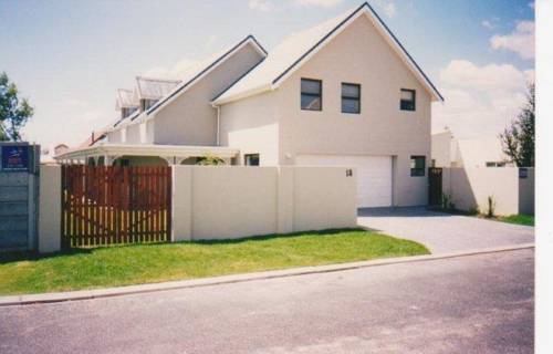 Фото 
Monastery Art Suites
