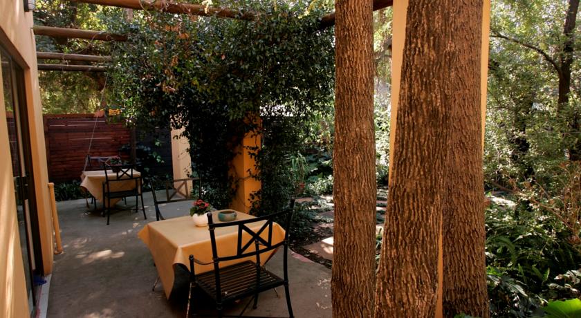 Фото 
Tres Palmas Inn and Villas
