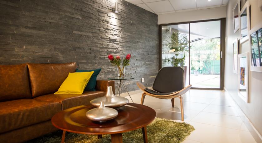 Фото 
Hillside Village Apartment
