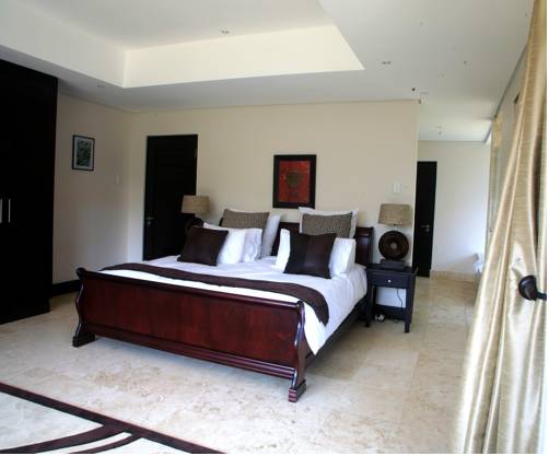 Фото 
Flamboyan Guest House
