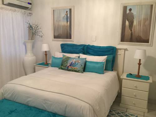 Фото 
Tranquility by the Sea
