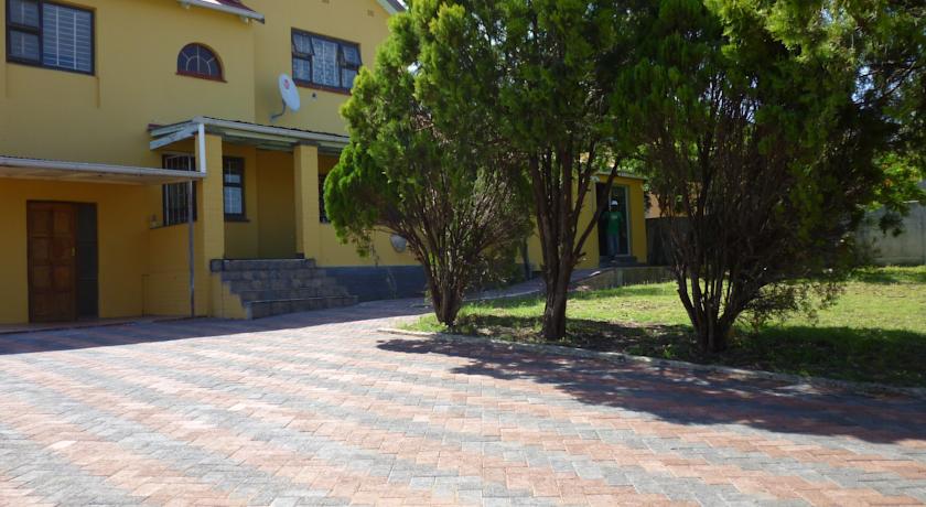 Фото 
Villa Montaña Beach Resort
