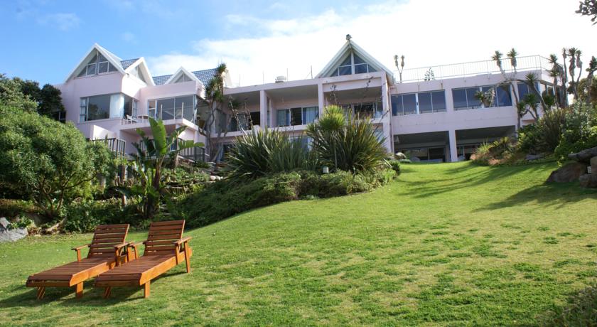 Фото 
Tres Palmas Inn and Villas
