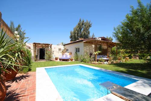 Фото 
Hilton Alexandria Corniche
