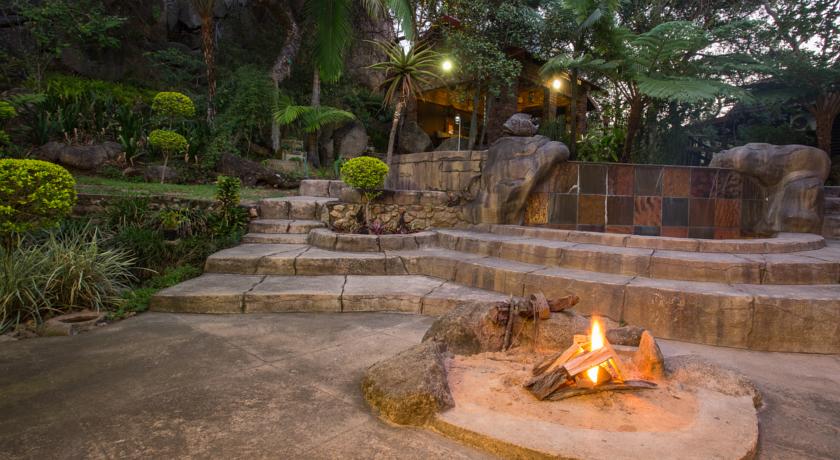 Фото 
The Tuscany on Grace Bay
