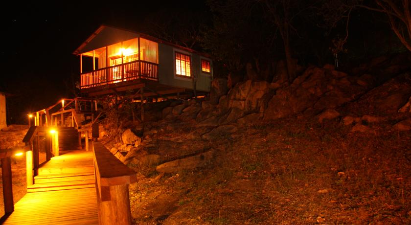 Фото 
The Venetian on Grace Bay
