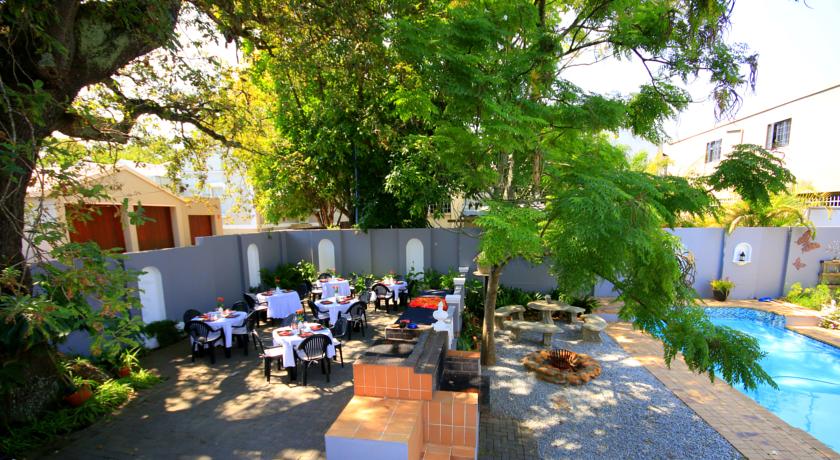 Фото 
West Bay Club
