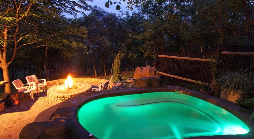 Фото 
Silver Palm Guest House B3
