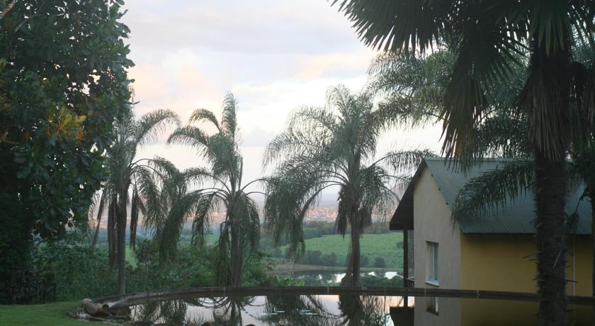 Фото 
Sunset Point Oceanfront Villa
