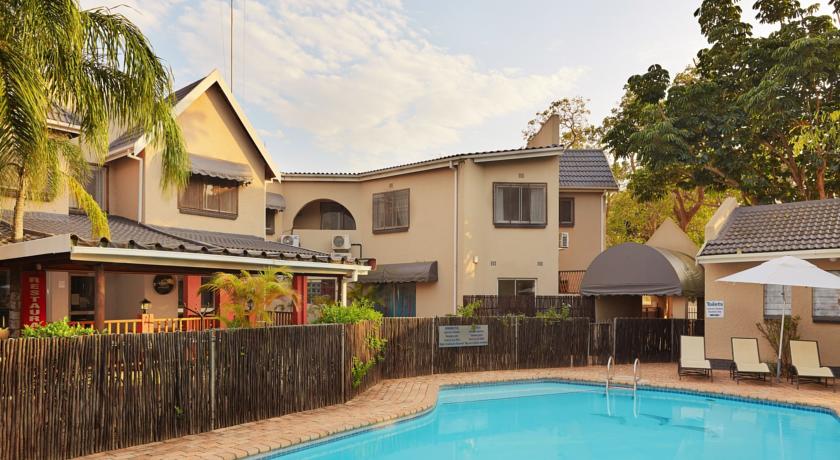 Фото 
East Bay Resort
