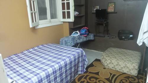 Фото 
Spectra Inn Hotel
