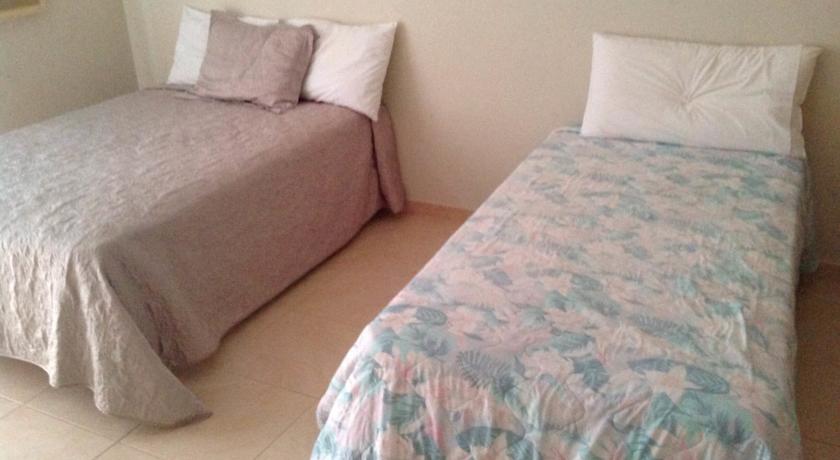 Фото 
Chun Teng Hotel
