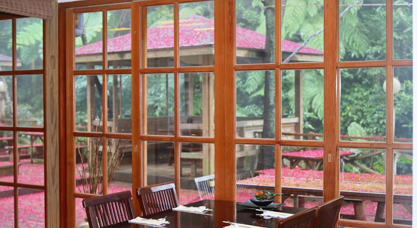 Фото 
Toong Mao Resorts & Hotel
