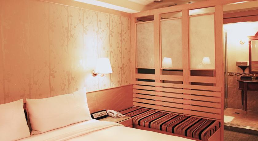 Фото 
Hotel Tainan
