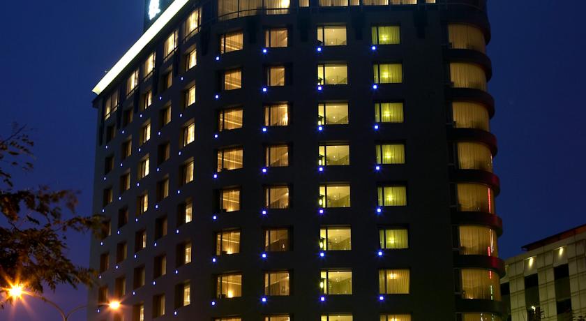 Фото 
Jiuning Business Hotel
