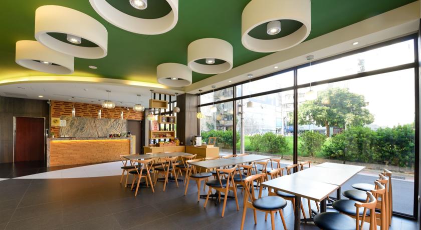 Фото 
Orange Hotel - Park, Taichung
