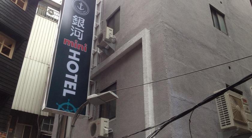 Фото 
Edinburgh 16 Inn
