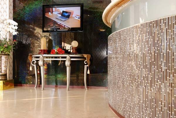 Фото 
Long Holiday Inn
