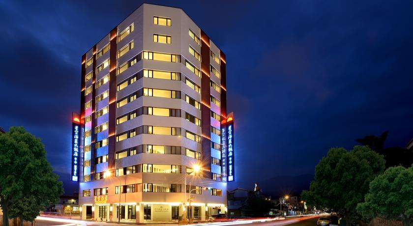 Фото 
The Four Seasons
