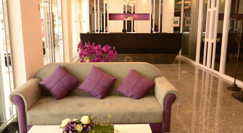 Фото 
Harbor Resort Hotel
