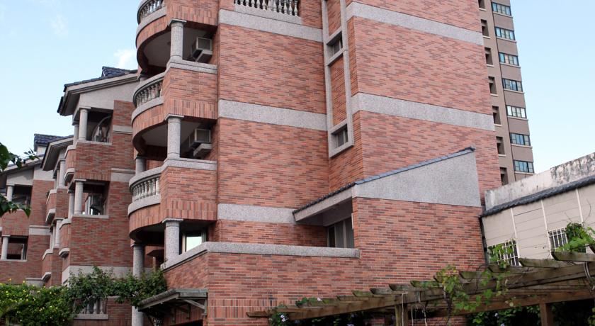 Фото 
Summerland Garden Resort
