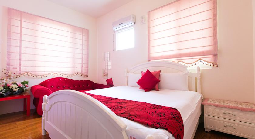 Фото 
Alongs Garden
