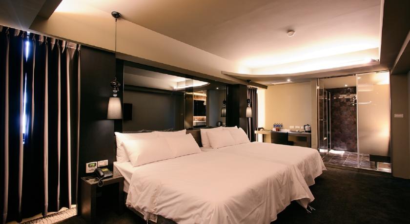 Фото 
Karavan Hotel
